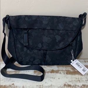 Lululemon All Night Festival Bag